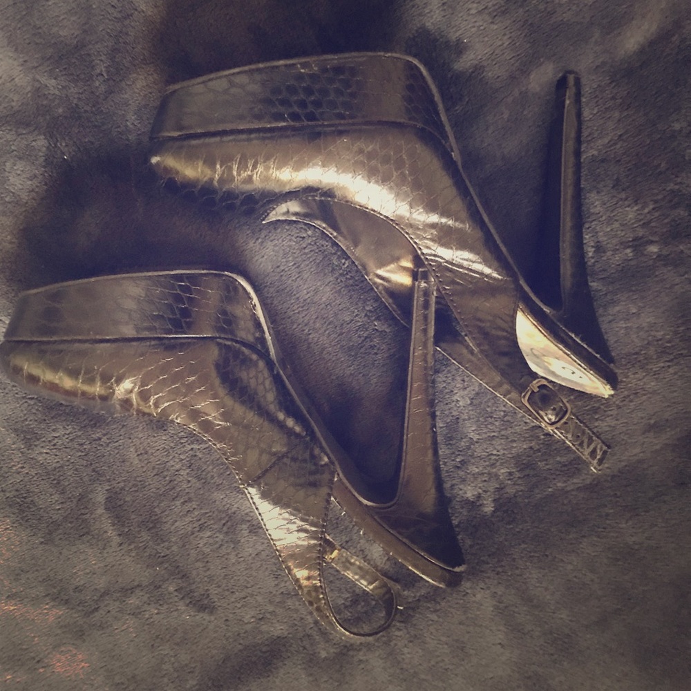 Black heels